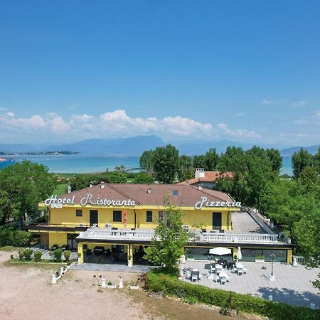 A.G. Holiday Hotel Sirmione Exterior photo