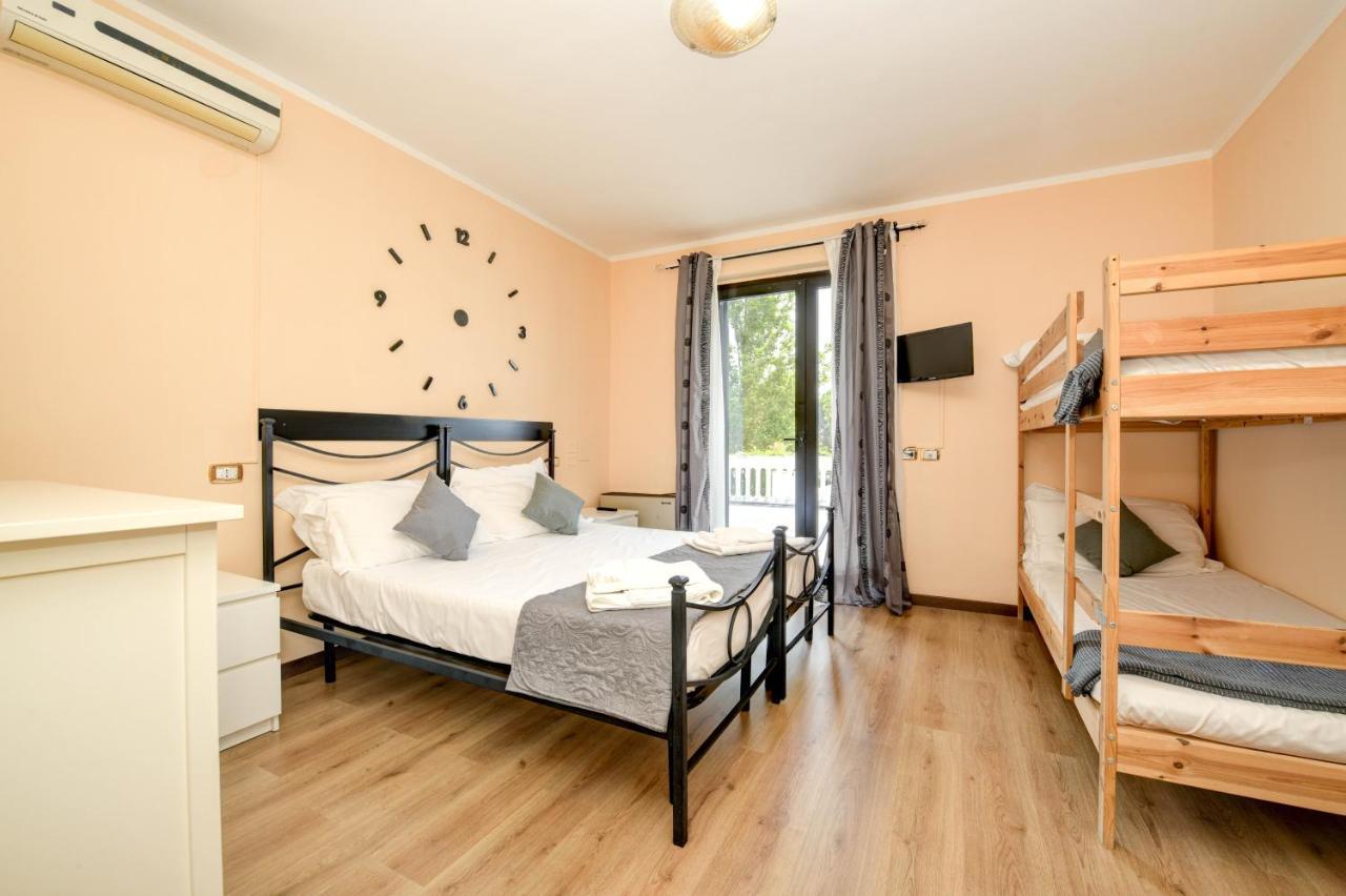 A.G. Holiday Hotel Sirmione Exterior photo
