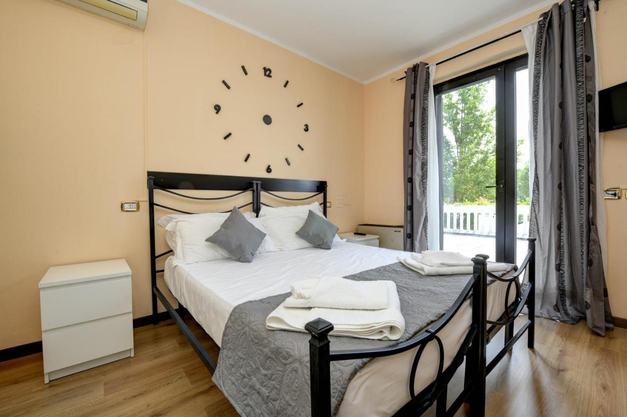 A.G. Holiday Hotel Sirmione Exterior photo