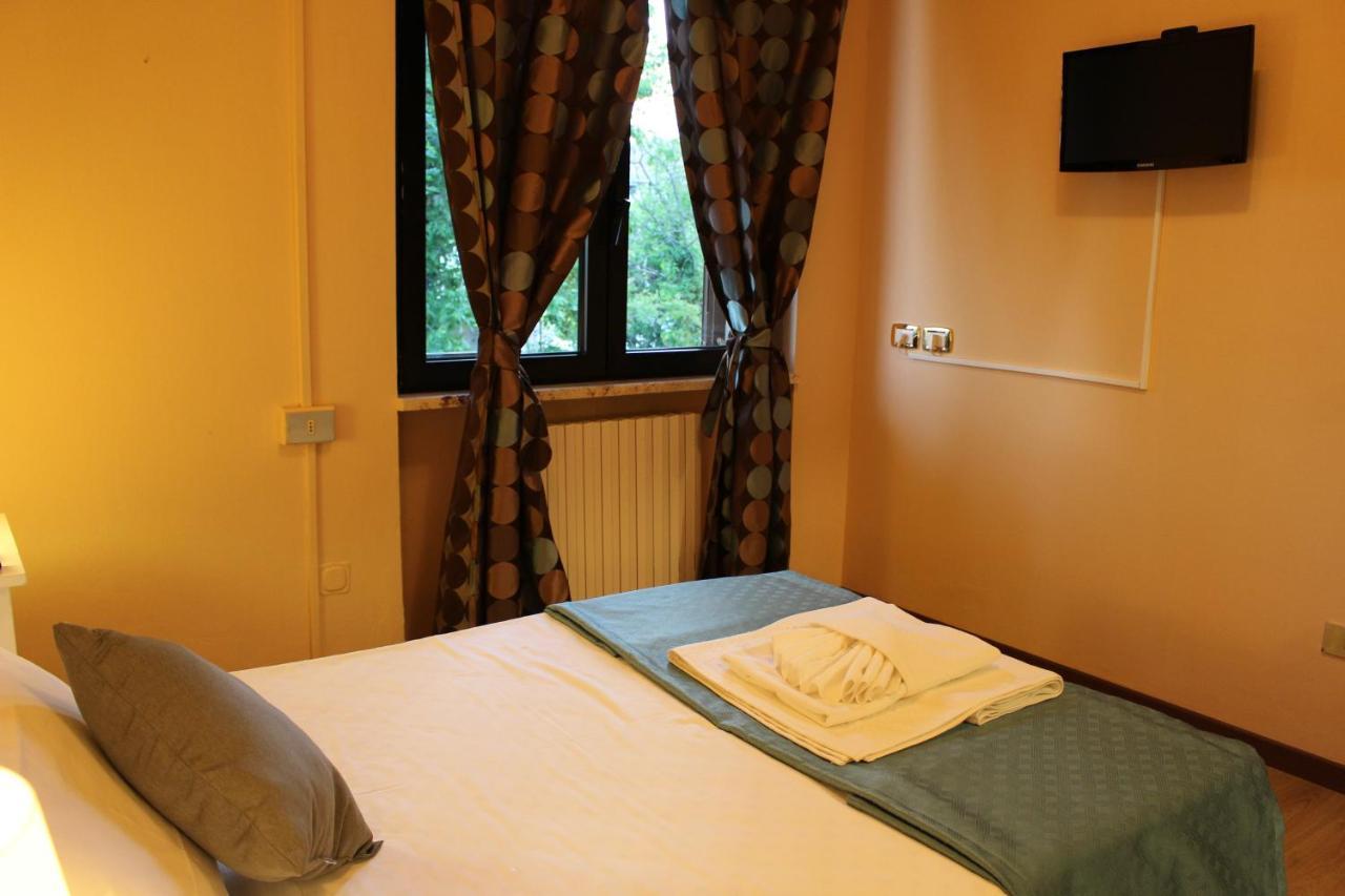 A.G. Holiday Hotel Sirmione Exterior photo