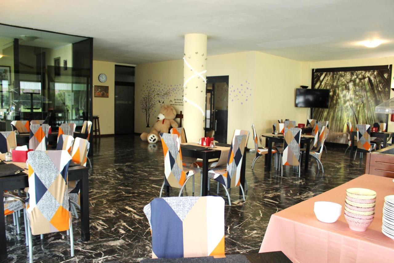 A.G. Holiday Hotel Sirmione Exterior photo